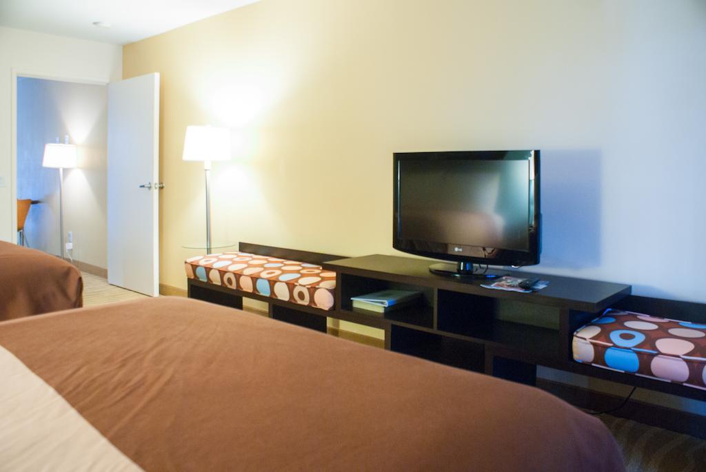 Super 8 By Wyndham Indio Hotel Room photo