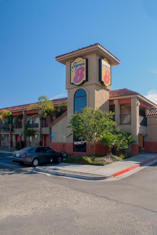 Super 8 By Wyndham Indio Hotel Exterior photo